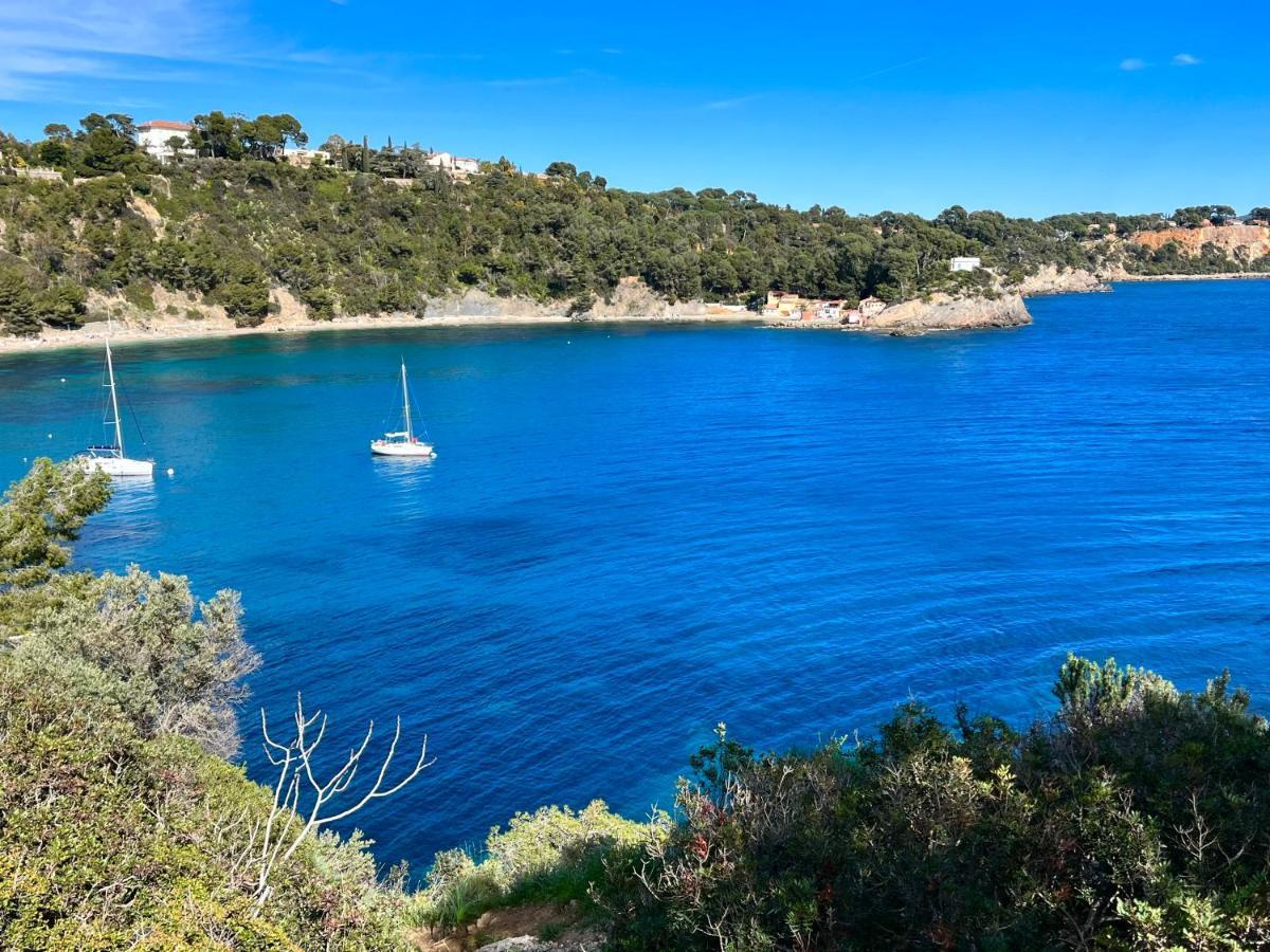 Cosy Provencal Lägenhet Belgentier Exteriör bild