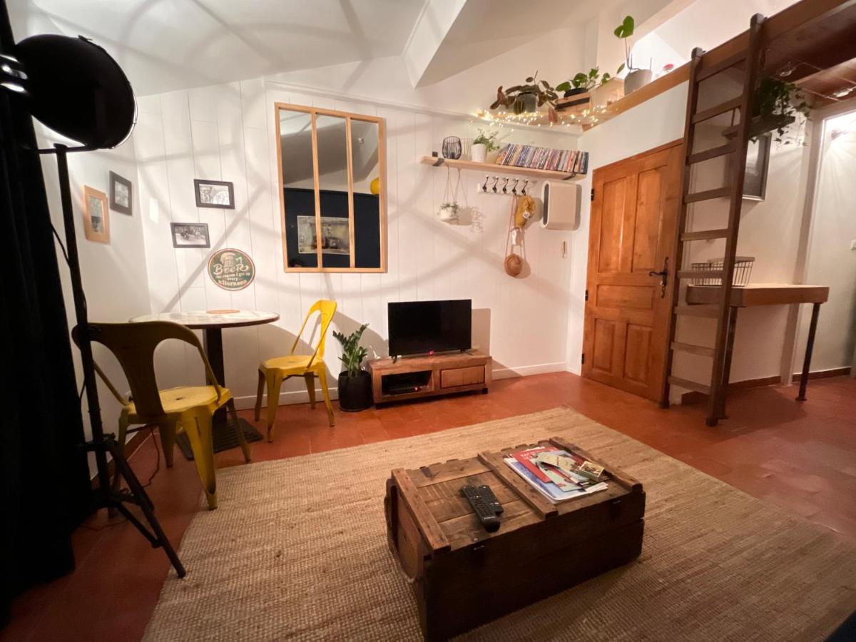 Cosy Provencal Lägenhet Belgentier Exteriör bild